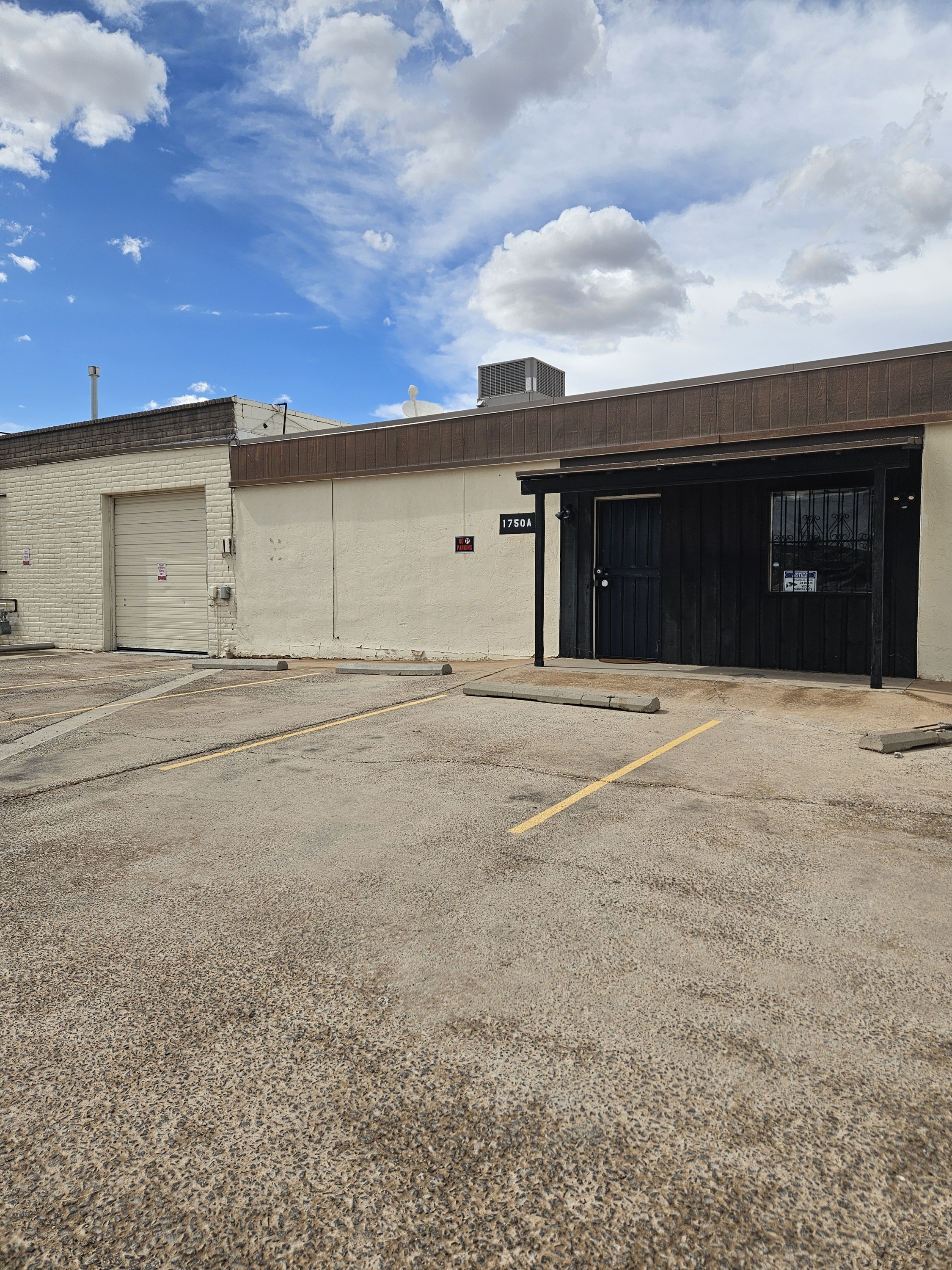 1750 W Hadley Ave Suite A
